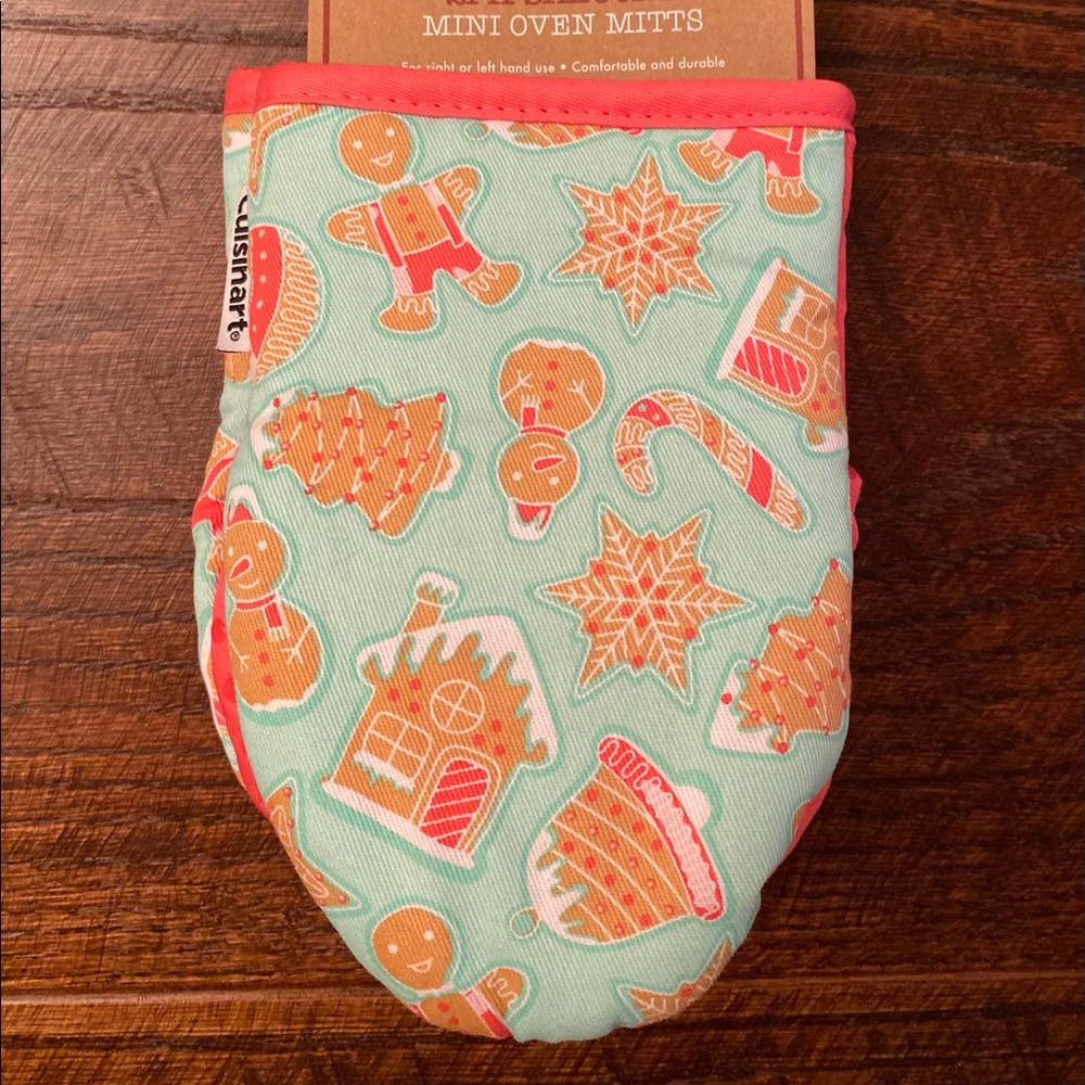 Cuisinart Christmas Gingerbread Men Pink & Aqua Silicone Mini Oven Mitts Set